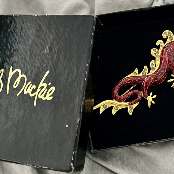 Brooch - Picture 2 of 5